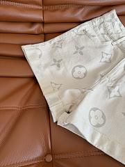 Louis Vuitton White Short Monogram - 5