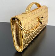 Bottega Veneta Andiamo Clutch In Gold - 31x13x3cm - 2