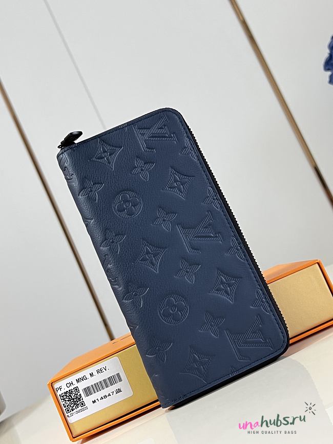 Louis Vuitton Zippy Wallet Horizontal Wallet - 10 x 20 x 2 cm - 1