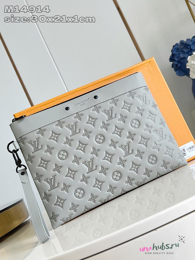  Louis Vuitton Pochette To-Go Grey Monogram 30x21x1cm - 1