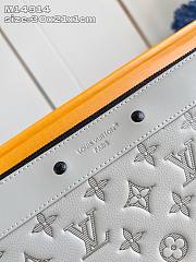  Louis Vuitton Pochette To-Go Grey Monogram 30x21x1cm - 5