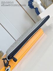  Louis Vuitton Pochette To-Go Grey Monogram 30x21x1cm - 4