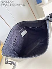  Louis Vuitton Pochette To-Go Grey Monogram 30x21x1cm - 2