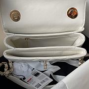 Chanel Trendy CC Logo In White Smooth Leather - 3