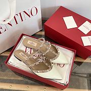 Valentino Garavani Sapato Flat Com Detalhe Rockstud  - 2