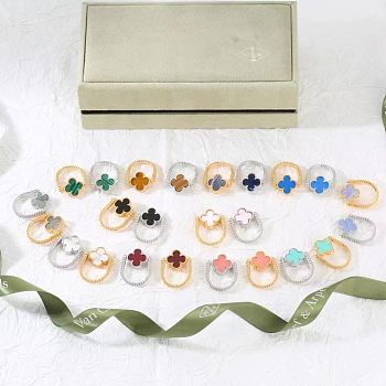 Van Cleef & Arpels Vintage Alhambra ring 02