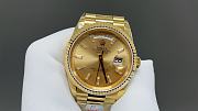 Rolex Day Date 40 18K Yellow Gold with Champagne Dial  - 5