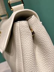 	 Small leather shoulder White bag - 26x14x9.5cm - 4