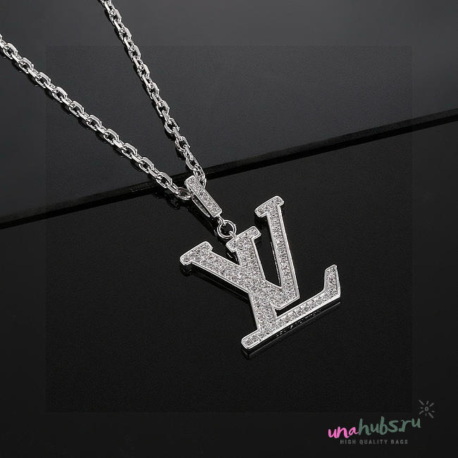 Louis Vuitton Necklace 02 - 1