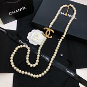 	 Chanel Pearl and CC Logo Necklace - 2