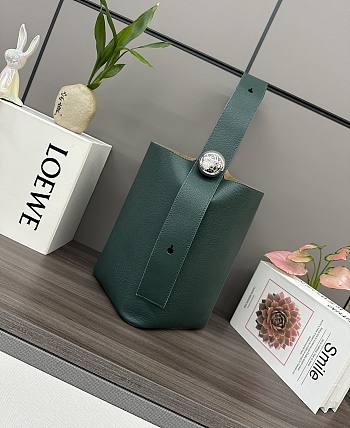 	 Loewe Pebble Bucket Anagram Green Bag - 24.5*23.5*28CM