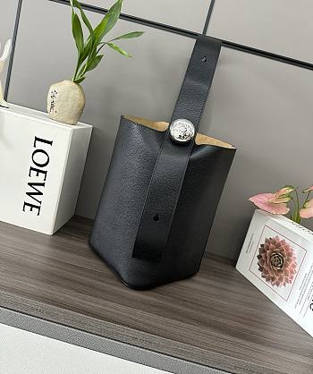 	 Loewe Pebble Bucket Anagram Black Bag - 24.5*23.5*28CM