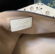 VALENTINO GARAVANI NELLCÔTE MEDIUM SHOPPING BAG IN GRAINY CALFSKIN  - 6