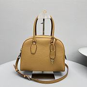 The Row India 10.00 leather tote bag - 24x19x9cm - 2
