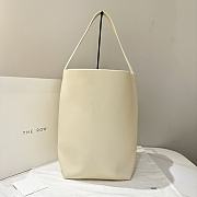 The Row N/S Park Textured-Leather Large Tote In White - 1