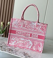 Dior Medium Book Tote White and Yarrow Pink Toile de Jouy Sauvage Embroidery - 36×28 cm - 1
