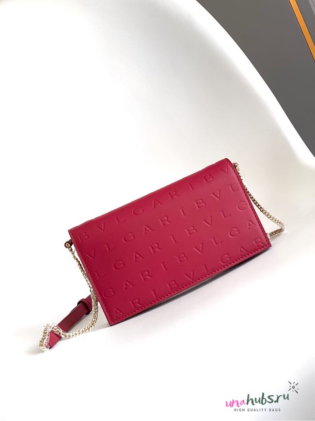 	 Bvlgari Red Leather Chain Bag - 19 X 10.5 X 4.5 Cm - 1