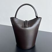 	 Bottega Veneta Liberta Small Bucket Bag In Brown - 22x18x15cm - 3