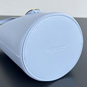 	 Bottega Veneta Liberta Small Bucket Bag In Blue - 22x18x15cm - 2