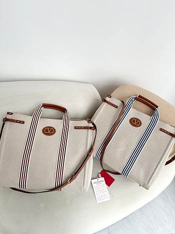 VALENTINO GARAVANI ANTIBES TOTE -  41 X 33 X 20cm
