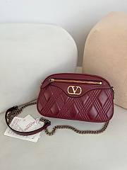 Valentino Garavani Quiltie Shoulder Bag 67 In Quilted Nappa - 24 X 16 X 6.5 cm - 4