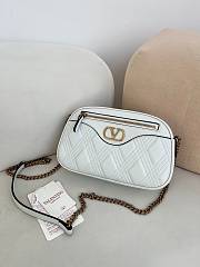 Valentino Garavani Quiltie Shoulder Bag 67 In Quilted Nappa - 24 X 16 X 6.5 cm - 3