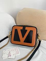 Valentino Garavani Viva Superstar Cross Body Bag - 20 X  15 X  5 cm - 4