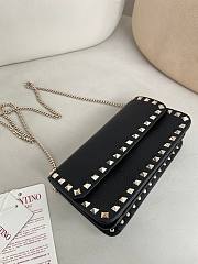 Valentino Garavani Vring Black Bag - 21x611cm - 5
