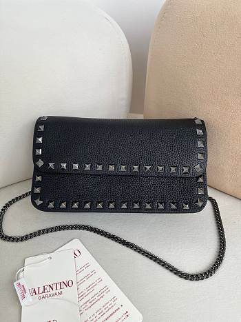 	 Valentino Garavani Vring All Black Bag - 21x611cm