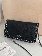 	 Valentino Garavani Vring All Black Bag - 21x611cm - 6