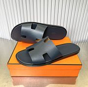Hermes Izmir Black Smooth Leather Sandal - 1