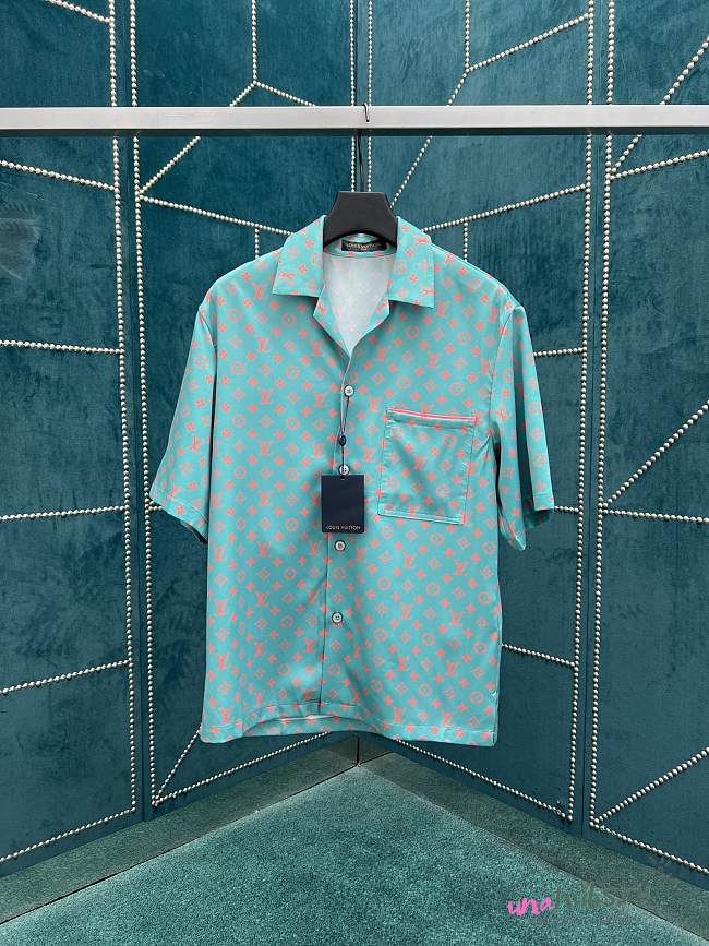Louis Vuitton Monogram Short-Sleeved Silk Set - 1