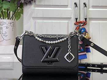 Louis Vuitton Twist PM Slim Black Bag - 19 x 15 x 7 cm