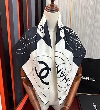 Chanel Silk Scarf size 90x90cm