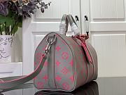 Louis Vuitton Keepall Bandoulière 35 Bag Grey/Pink  - 4