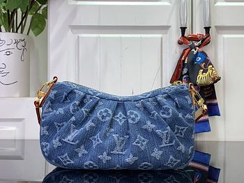 Louis Vuitton Pochette Valley Denim Monogram - 15 x 7 x 21cm