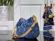 Louis Vuitton Pochette Valley Denim Monogram - 15 x 7 x 21cm - 6