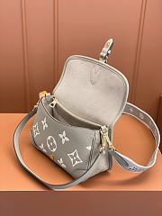 Louis Vuitton Diane Taupe Bag - 23x16x8.5cm - 3