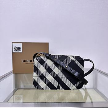 Burberry Snip Crossbody Bag in Lichen - 20x 6x 15.5cm