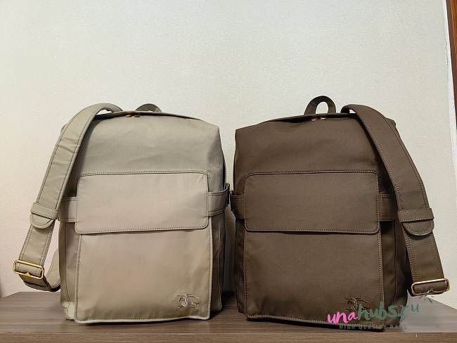 Burberry Trench Backpack - 33× 10× 43cm - 1