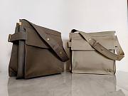 Burberry Medium Trench Tote - 40 x 14 x 40cm - 1