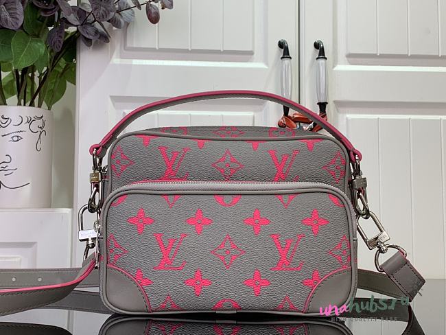 Louis Vuitton Nil Monogram Other Pink Bag - 25 x 17.5 x 11cm - 1
