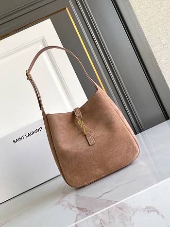 YSL LE 5 À 7 supple small in suede - 23 X 22 X 8.5cm