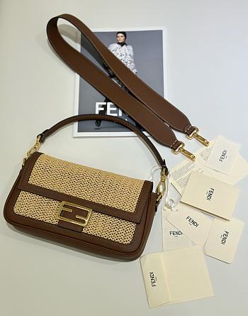 FENDI Baguette macramé-detail Shoulder Bag - 27x6x15cm