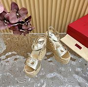 Valentino Vlogo Cut-out Wedge Sandal In Laminated Nappa Leather - 4