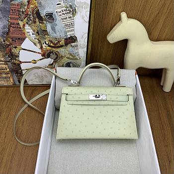 Hermes Kelly pochette off white ostrich leather bag - 22cm