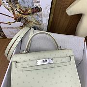 Hermes Kelly pochette off white ostrich leather bag - 22cm - 6