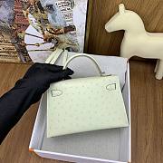 Hermes Kelly pochette off white ostrich leather bag - 22cm - 4