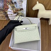 Hermes Kelly pochette off white ostrich leather bag - 22cm - 3