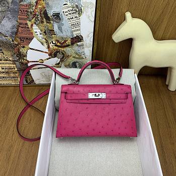 	 Hermes Kelly pochette dark pink ostrich leather bag - 22cm